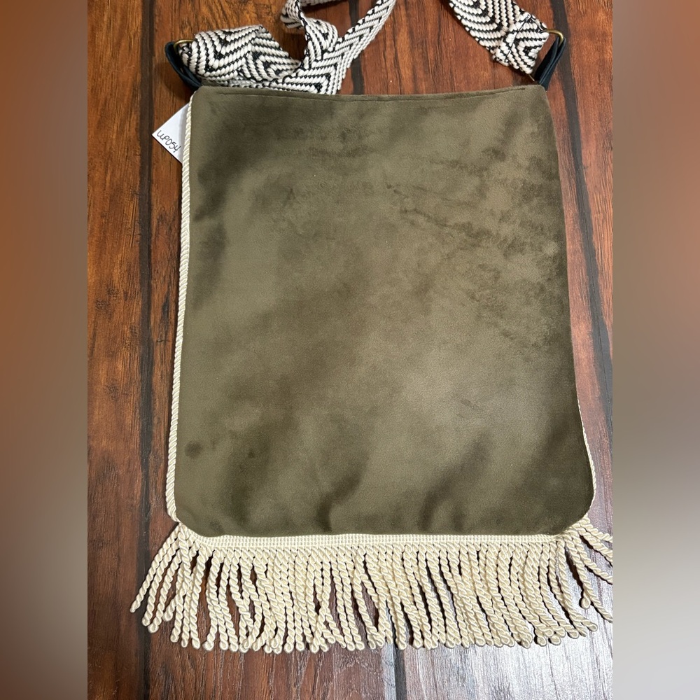 Handcrafted Aztec Crossbody Purse - Picture 2 of 3